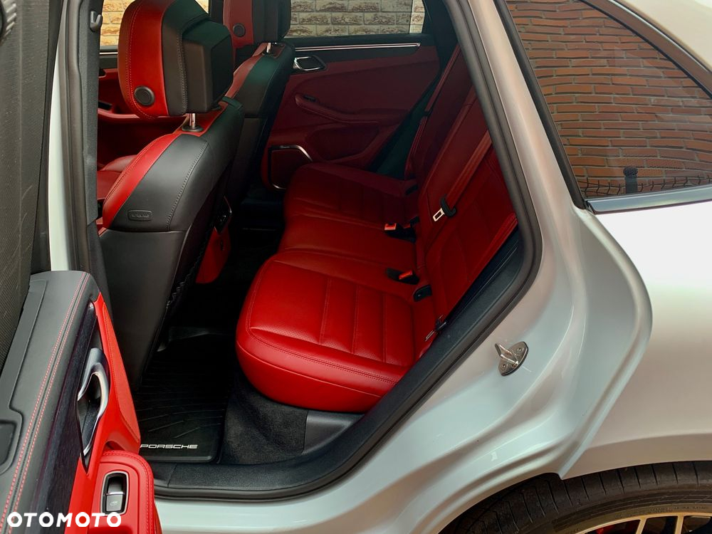 Porsche Macan GTS - 22