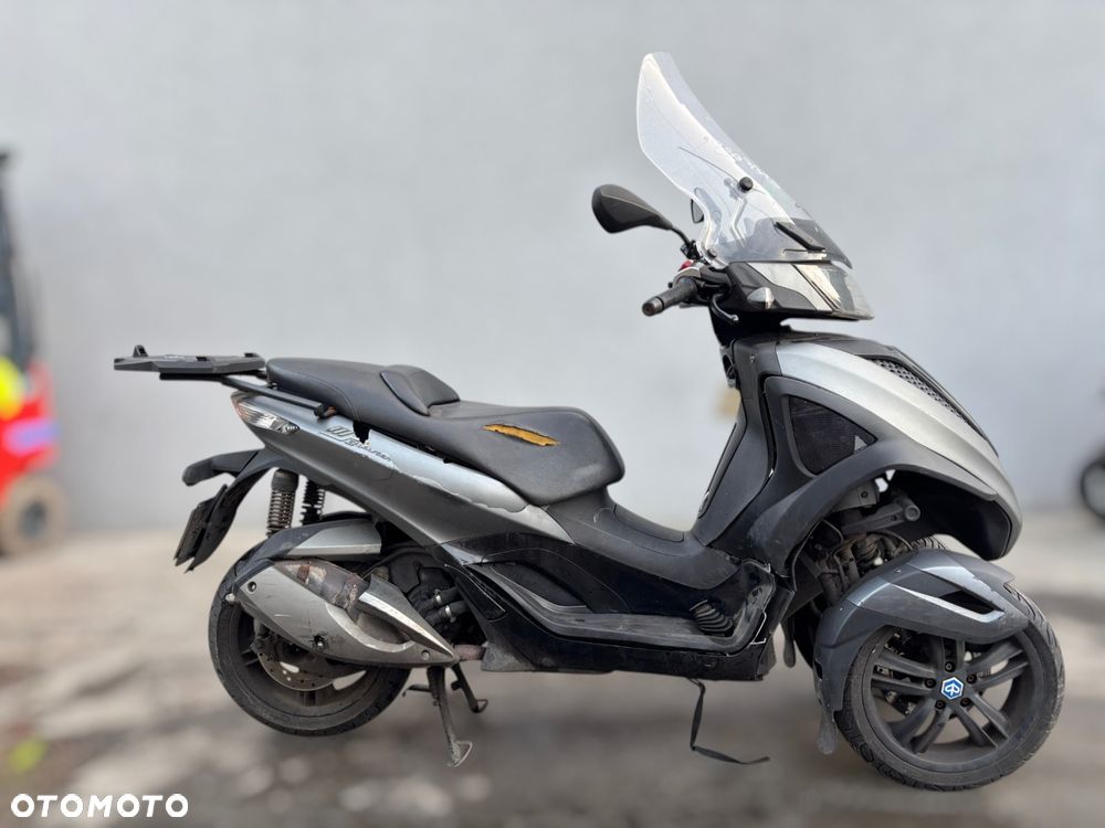 Piaggio MP-3 - 2