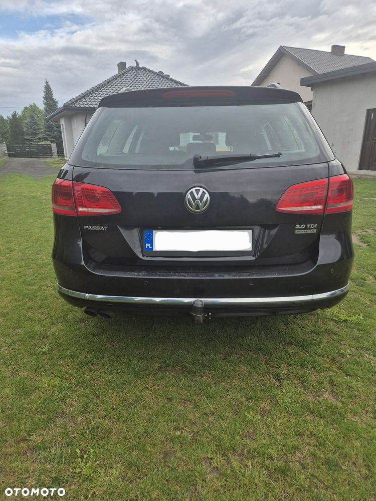 Volkswagen Passat 2.0 TDI Comfortline - 5
