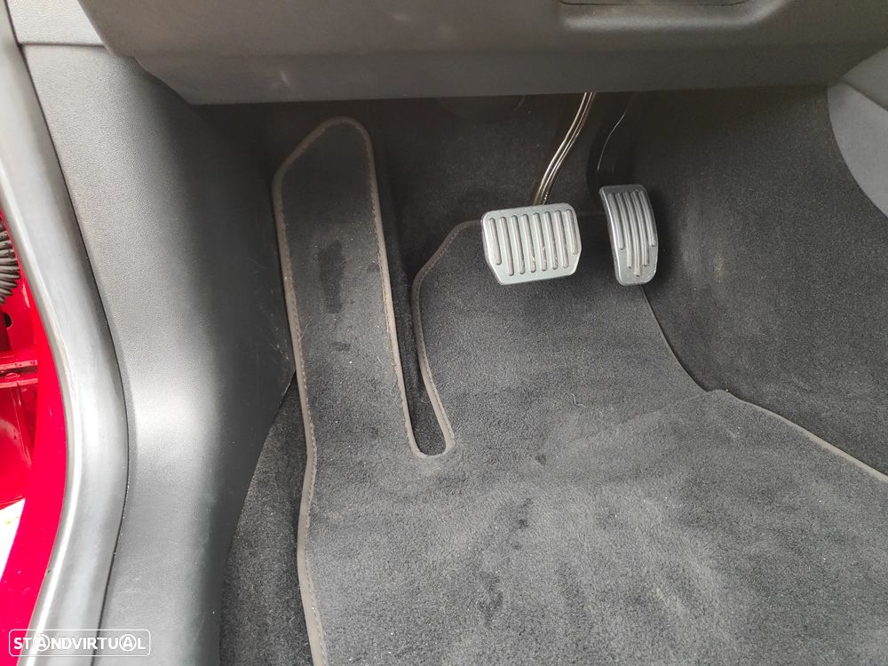 Tesla Model 3 Standard Range Plus RWD - 24