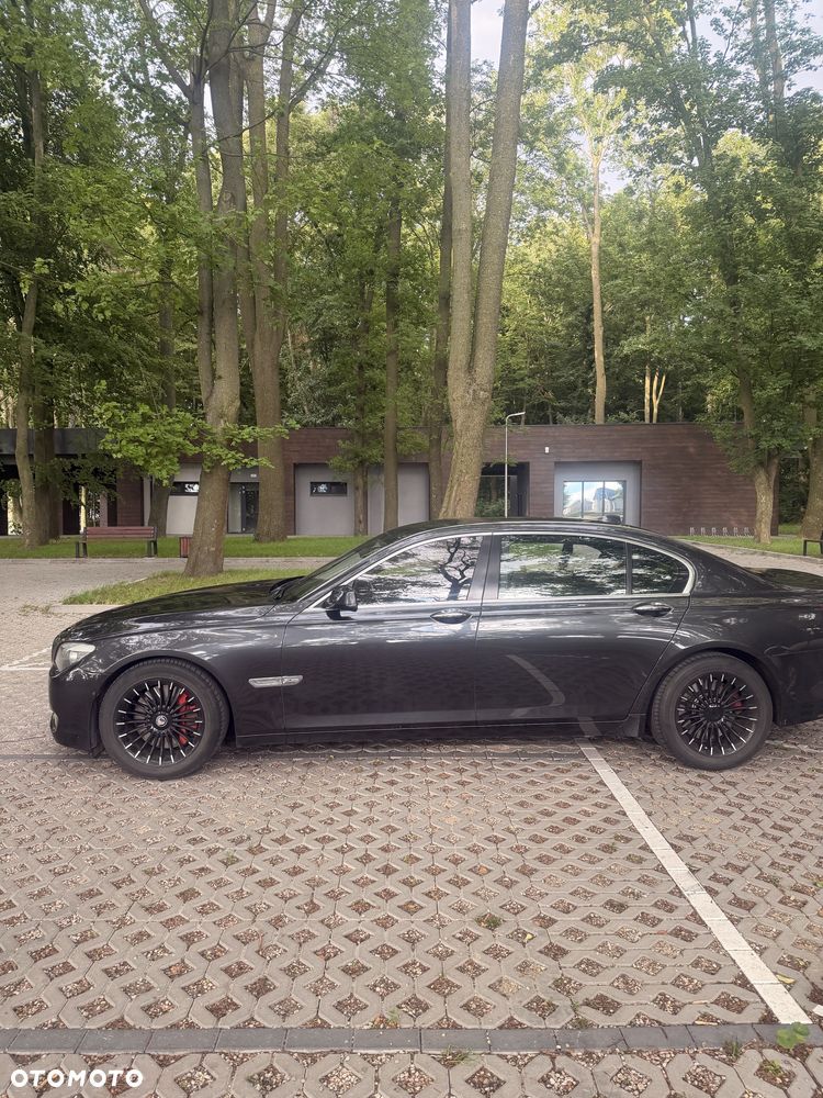 BMW Seria 7 - 2