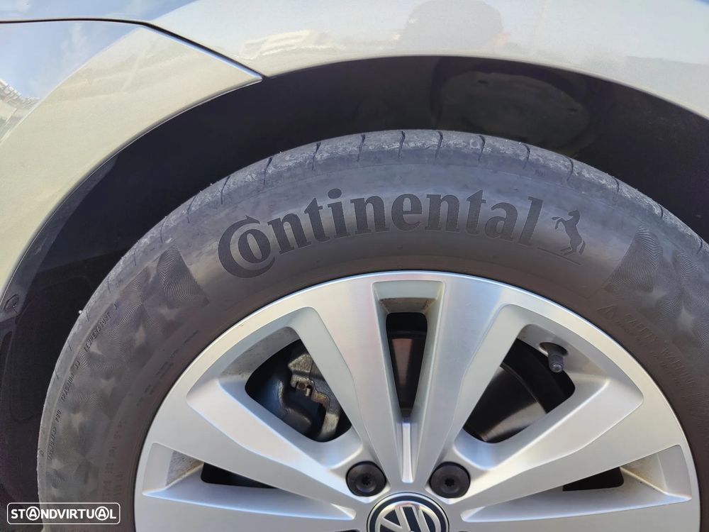 VW Golf 1.6 TDi BlueMotion Confortline - 5