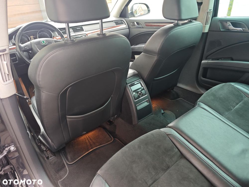 Skoda Superb 1.8 TSI Ambition DSG - 7