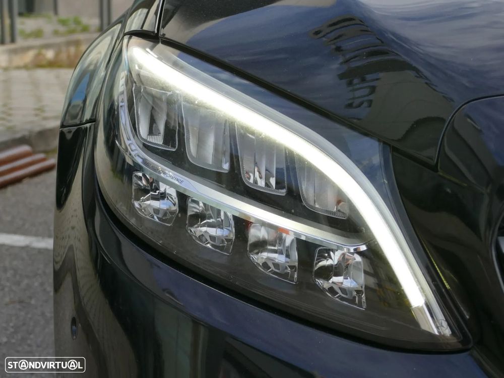 Mercedes-Benz C 200 - 11