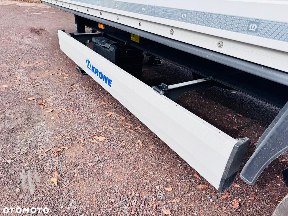 Krone Doppelstock , Amazon , oś podnoszona, IZOTERMA ,BOX - 19