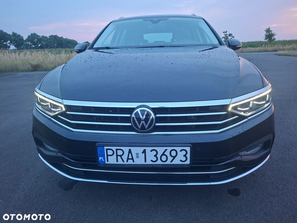Volkswagen Passat 2.0 TDI EVO Elegance DSG - 22