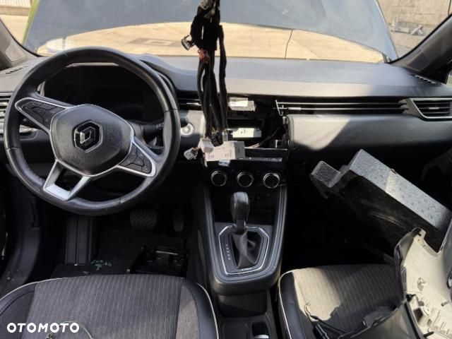 Renault Clio E-TECH 140 INTENS - 3