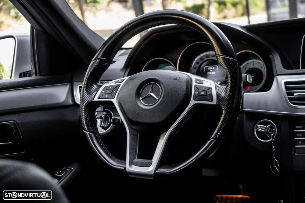 Mercedes-Benz E 250 BlueTEC Avantgarde Auto. - 30