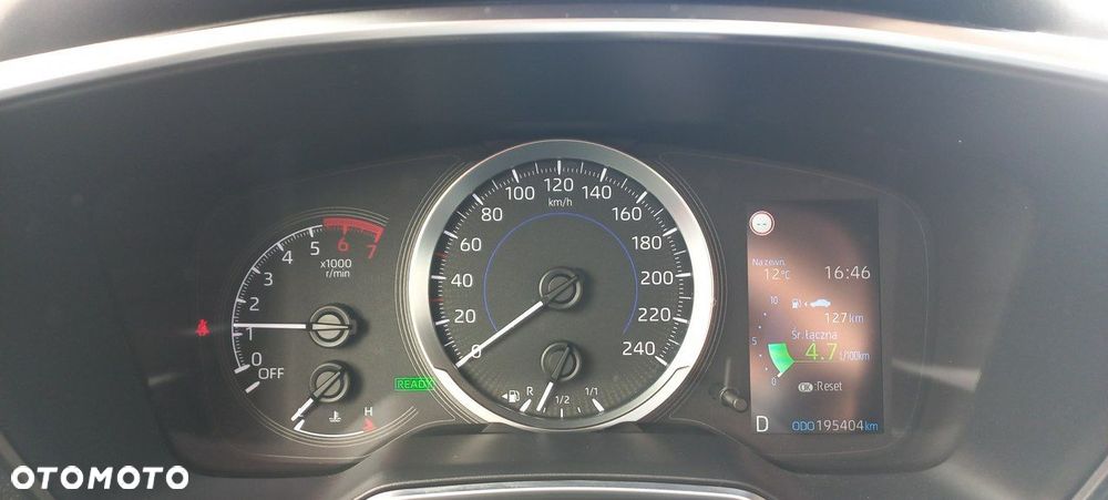 Toyota Corolla 1.8 Hybrid Comfort - 24