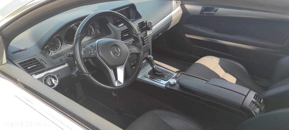 Mercedes-Benz Klasa E - 12
