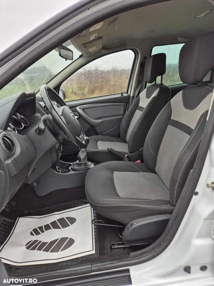Dacia Duster dCi 110 FAP 4x4 Laureate - 6