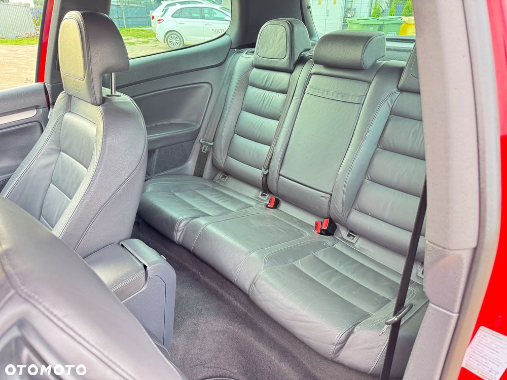 Volkswagen Golf - 28
