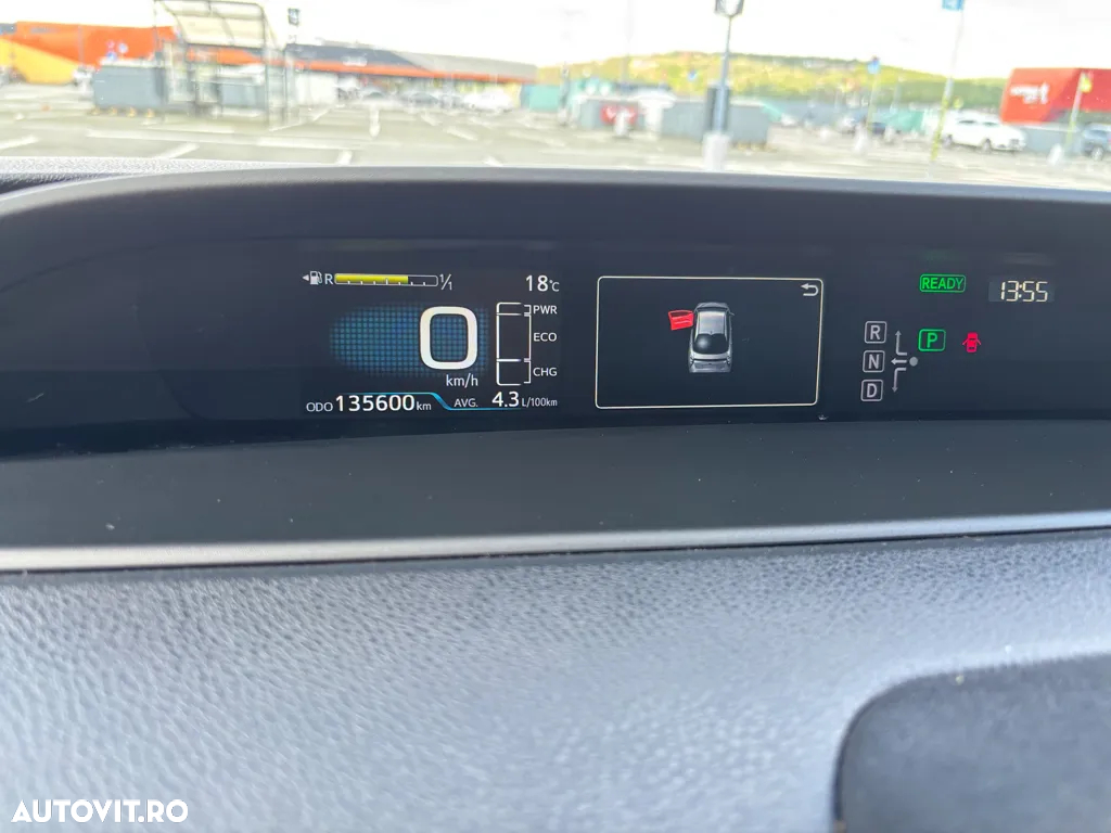 Toyota Prius Hybrid Executive - 16