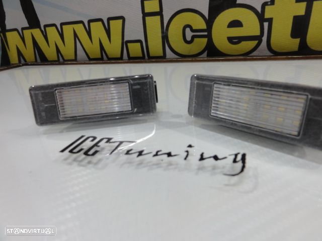 Suporte De Lâmpada De Matricula Com Led Branco Peugeot 106, 1007, 207, 308, 406, 407, 508, 607, 806, 4008, 5008, RCZ, Expert308 CC, 2008, 3008, Citroen Berlingo, C2, C3, C3 Pluriel, C4, C5, C6, C8 - 7