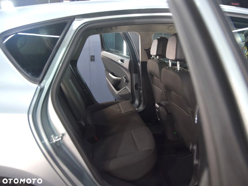 Opel Astra 1.4 Turbo - 8