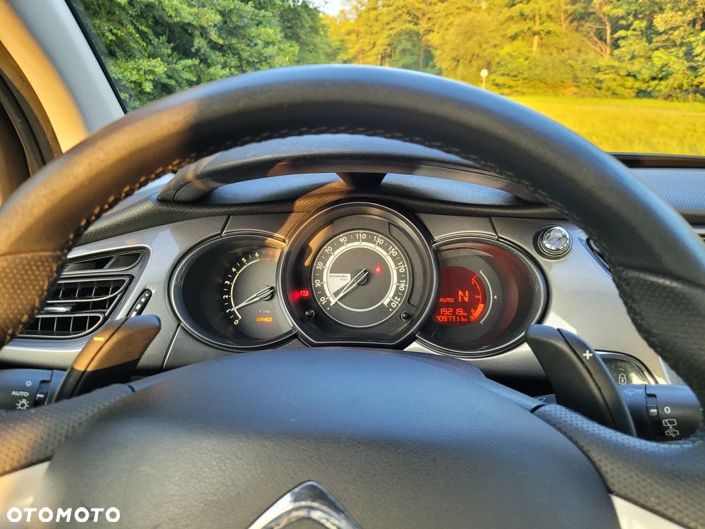Citroën C3 1.2 e-VTi Exclusive ETG - 28
