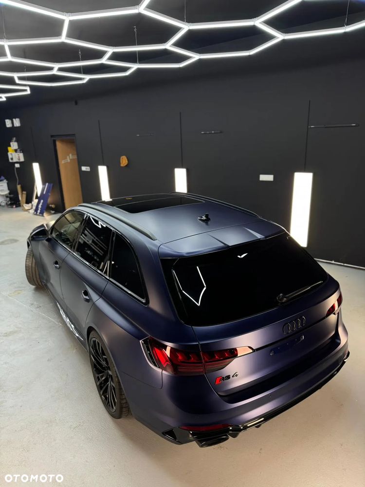 Audi RS4 Avant TFSI Quattro Tiptronic - 9