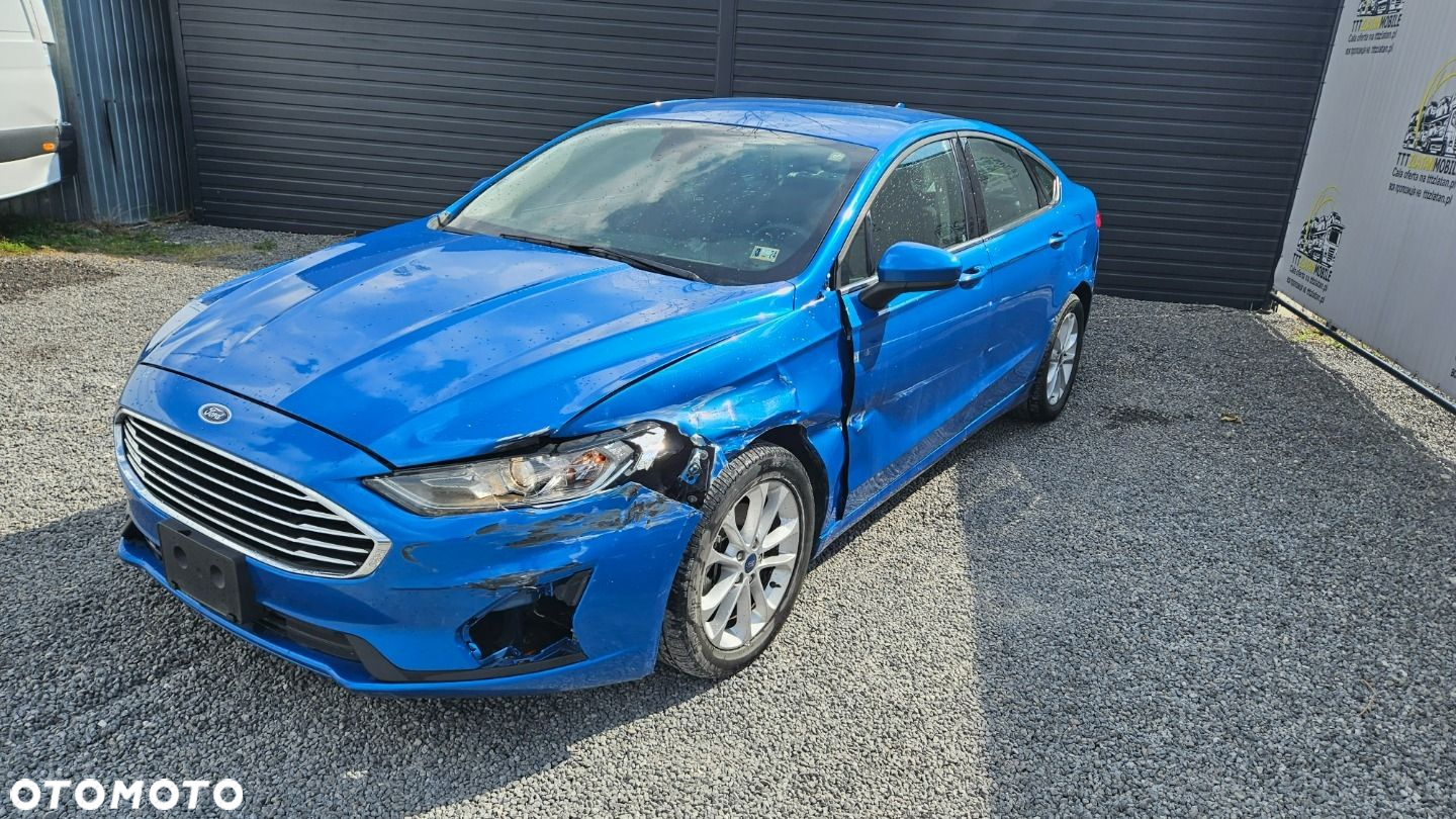 Ford Fusion - 5