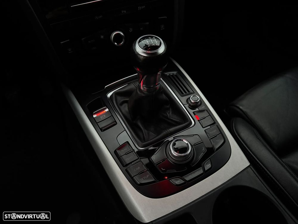 Audi A4 Avant 2.0 TDI S-line - 38