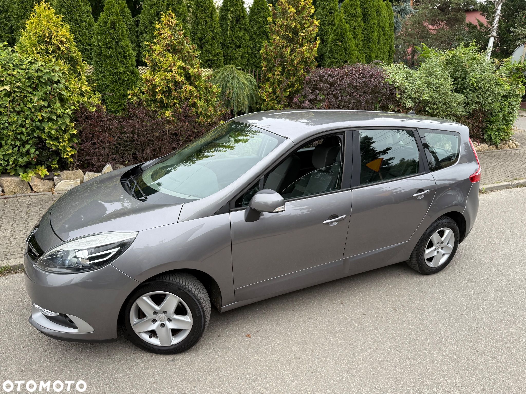 Renault Grand Scenic ENERGY dCi 130 BOSE EDITION - 1