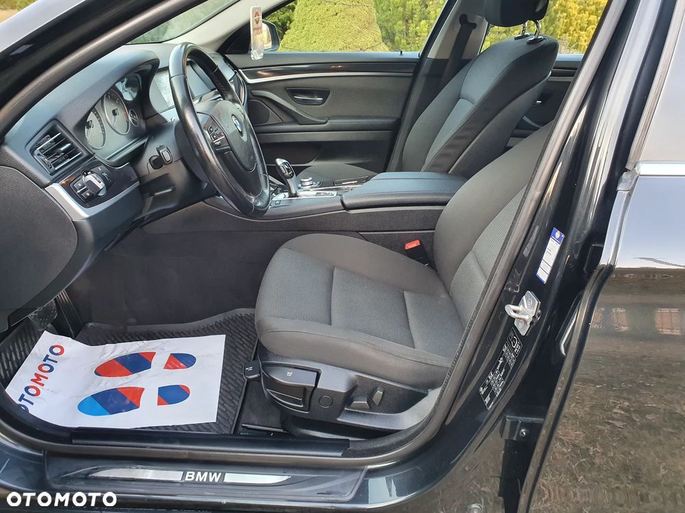 BMW Seria 5 520d Sport-Aut - 14