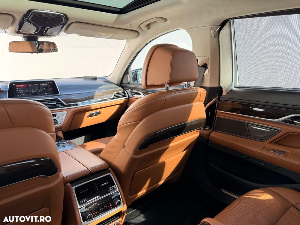 BMW Seria 7 750Ld xDrive - 28