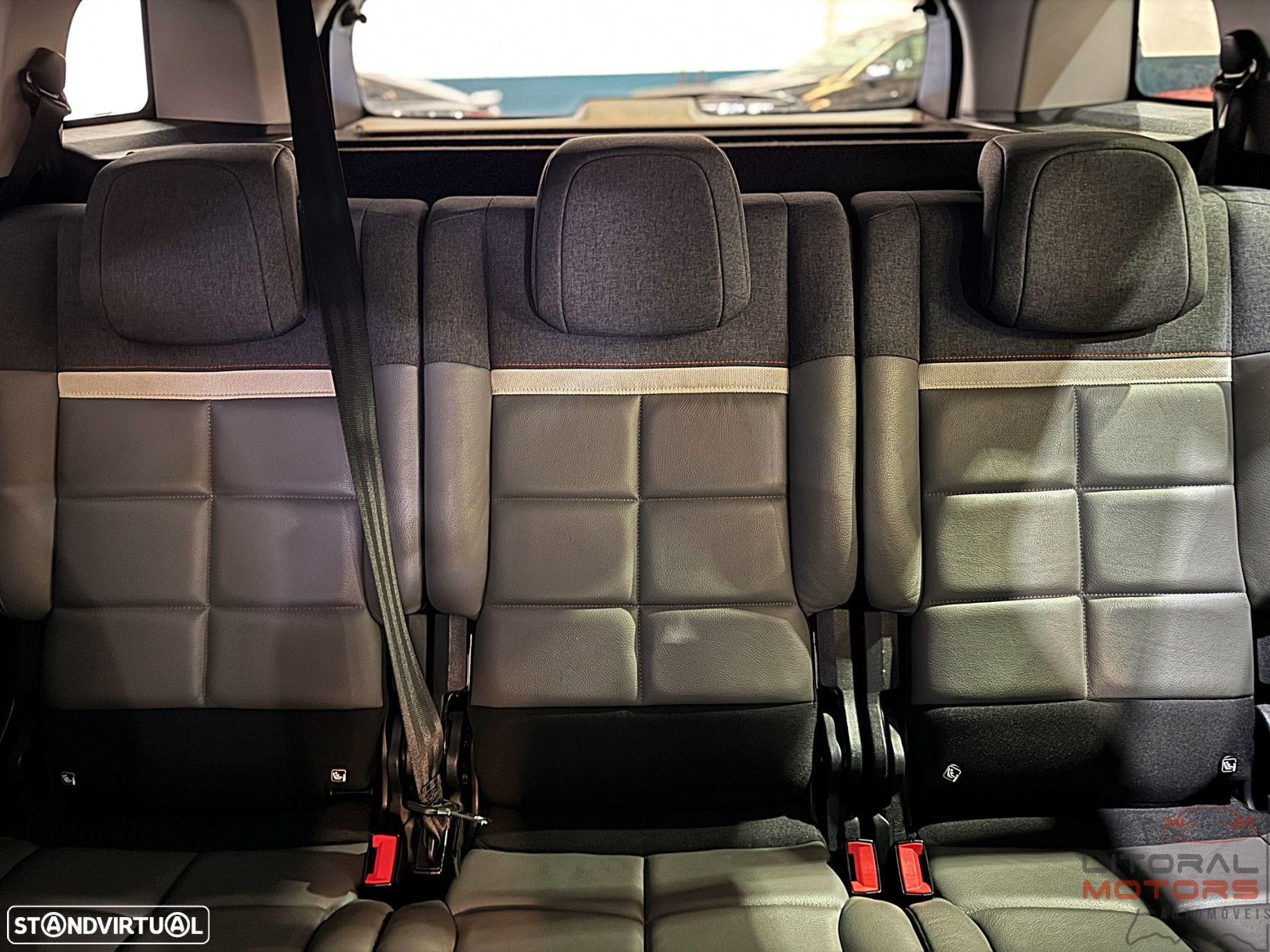 Citroën C5 Aircross 1.2 PureTech Shine EAT8 - 38