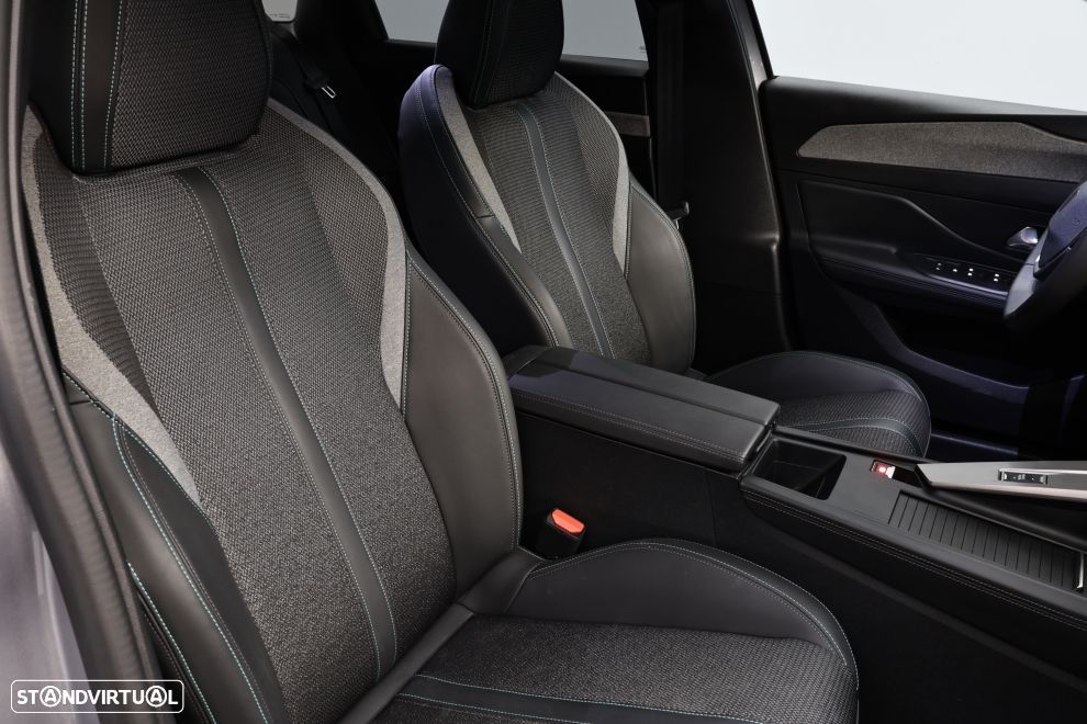 Peugeot 308 SW 1.2 PureTech Allure EAT8 - 21