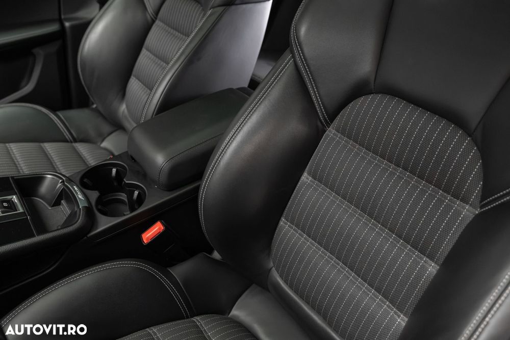 Porsche Macan - 28