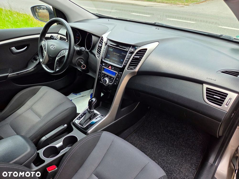 Hyundai i30 1.6 GDI DCT Premium - 14