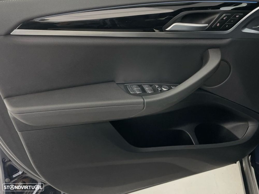 BMW iX3 Inspiring - 18