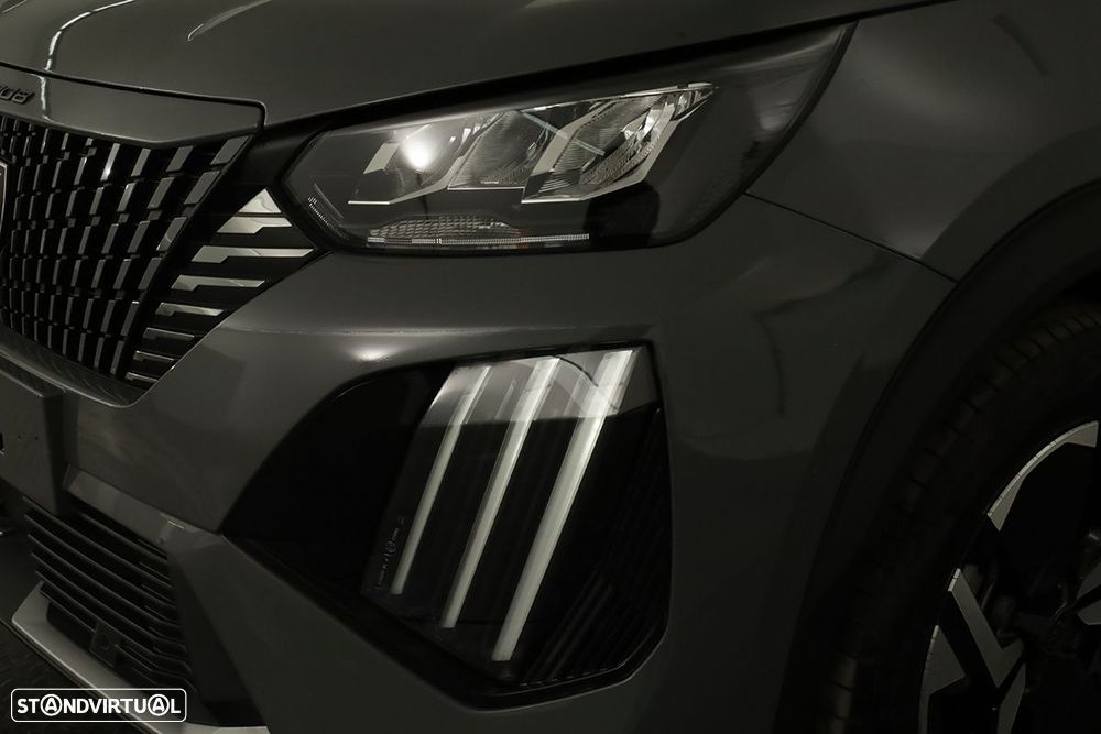 Peugeot 2008 1.2 PureTech Allure EAT8 - 6