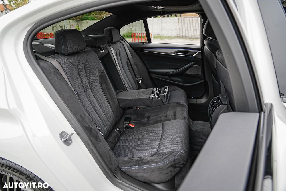 BMW Seria 5 530e Aut. M Sport Edition - 13
