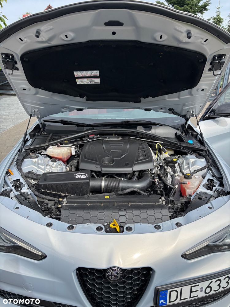 Alfa Romeo Giulia 2.0 Turbo 16V AT8 Veloce - 25