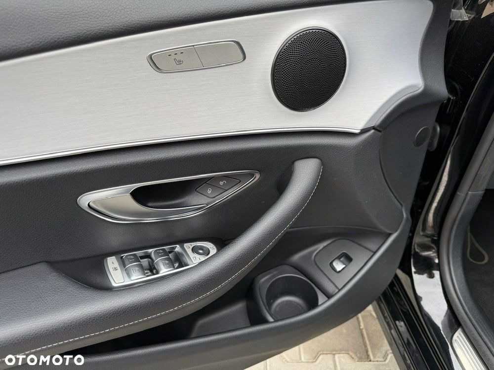 Mercedes-Benz Klasa E - 11