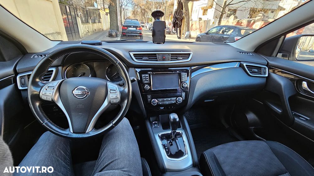Nissan Qashqai 1.6 DCI Start/Stop X-TRONIC Tekna - 14