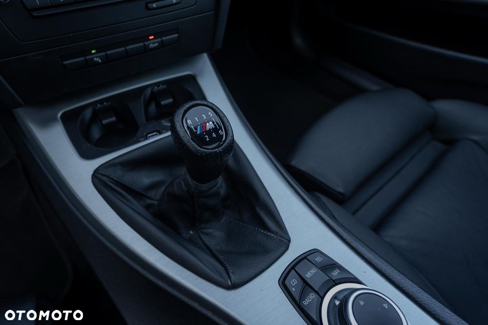 BMW Seria 3 320d - 23