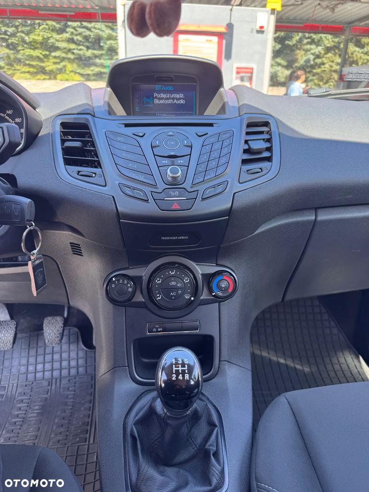 Ford Fiesta - 11