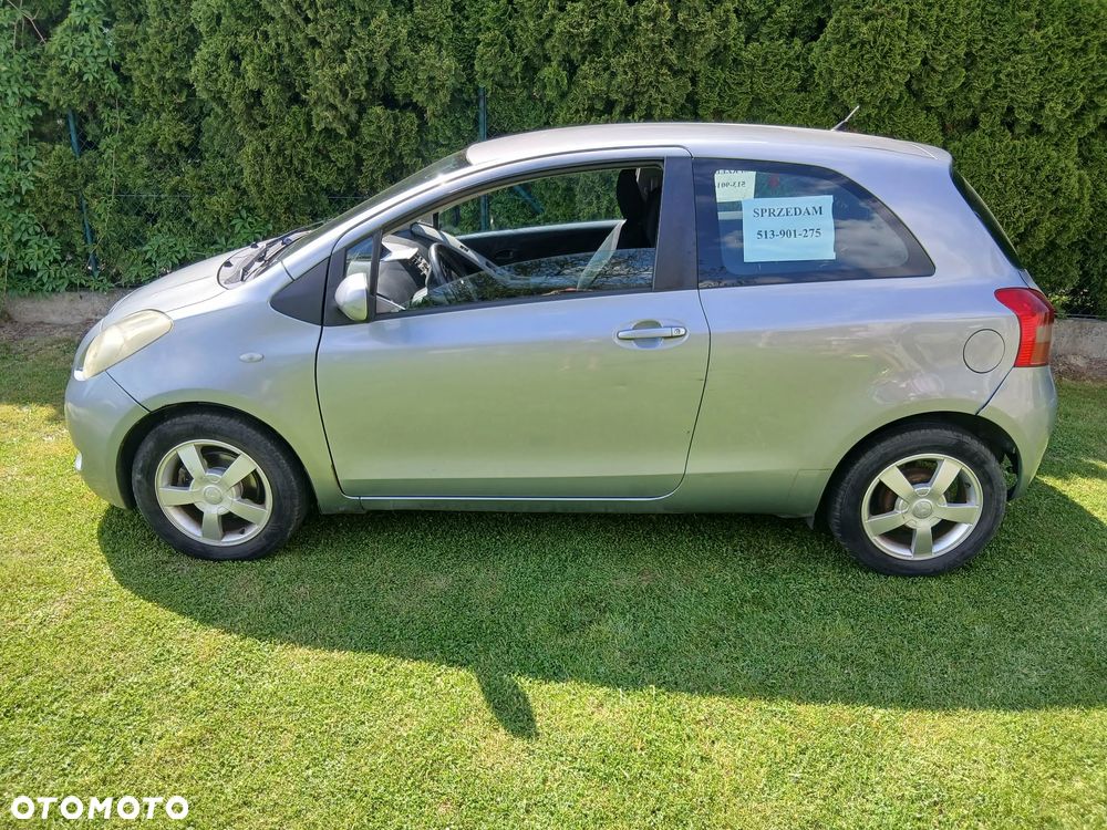 Toyota Yaris 1.3 Sol - 16