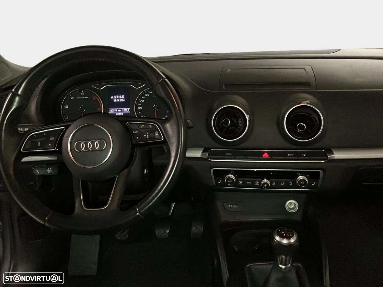 Audi A3 Sportback 1.6 TDI Advance Ultra - 11