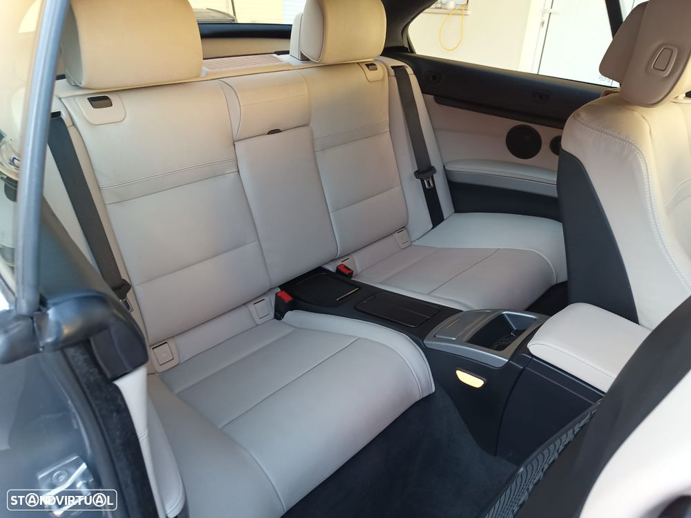 BMW 335 2011 photo 3