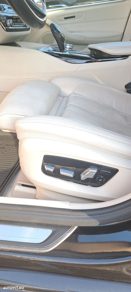 BMW Seria 5 520d Aut. Luxury Line - 11