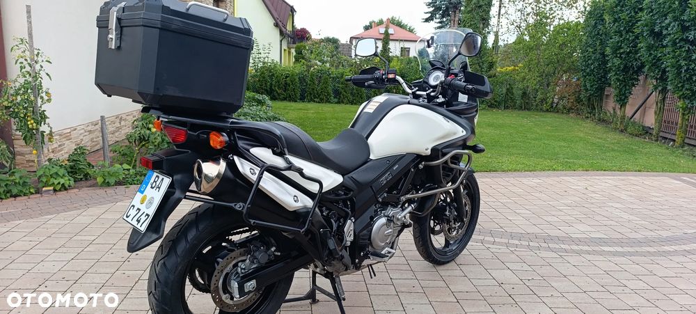 Suzuki V-STROM - 4