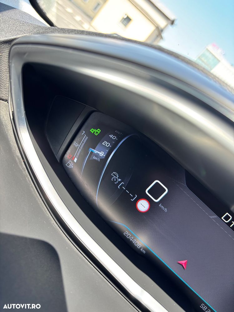 Peugeot 5008 1.6 BlueHDI EAT6 Allure - 19
