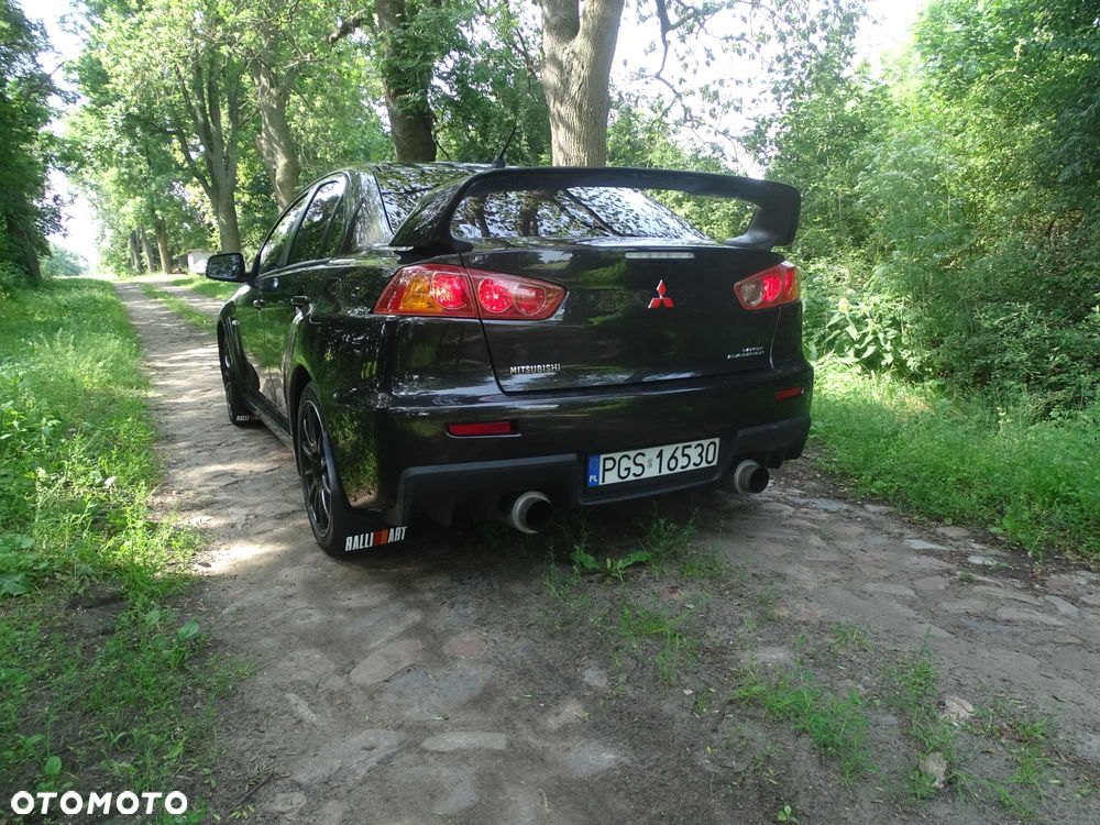 Mitsubishi Lancer Evolution - 4