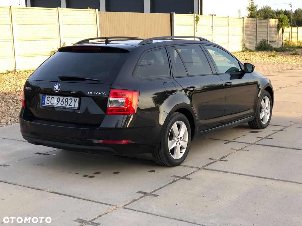 Skoda Octavia 2.0 TDI Ambition DSG - 22