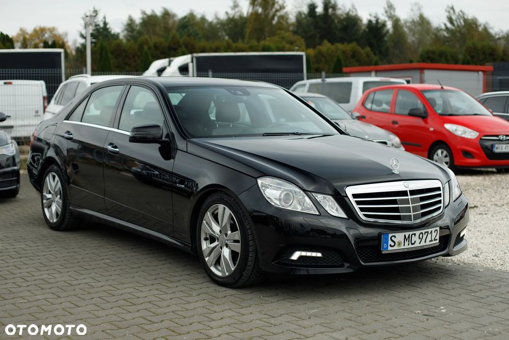 Mercedes-Benz Klasa E 350 CGI BlueEFFICIENCY 7G-TRONIC Avantgarde - 5