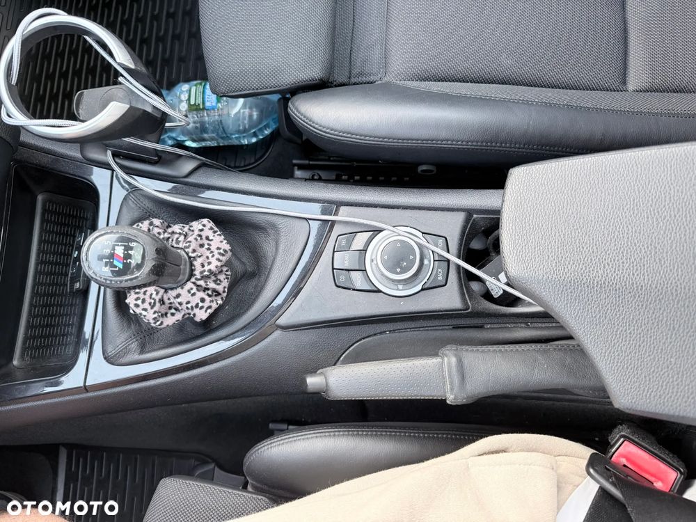 BMW Seria 1 120d - 12