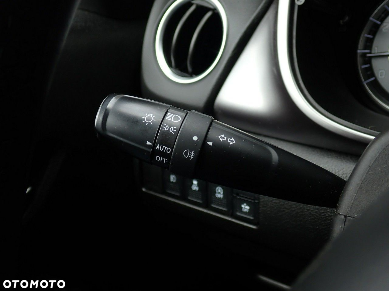 Suzuki Vitara - 24