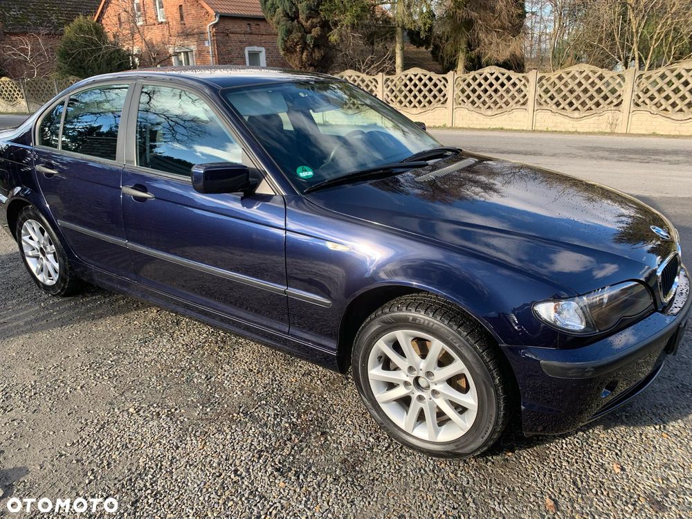 BMW Seria 3 318i - 3